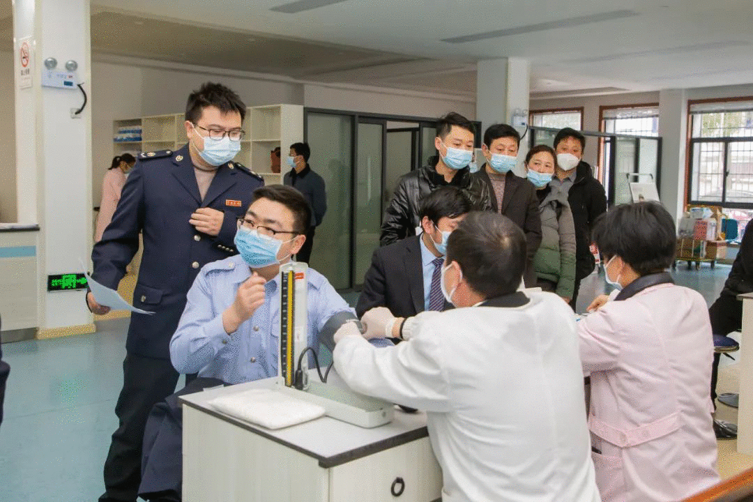 池州团团喊你一起学“雷锋style”！