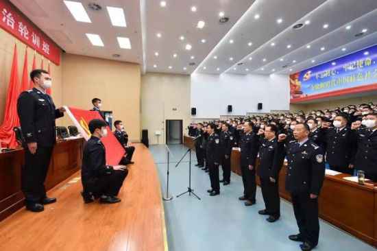 滁州市公安局举行教诲整顿事情政治轮训班