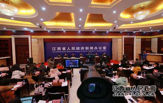 江西举行全省出租车违法违规运营行为和通行秩序集中整治发布会