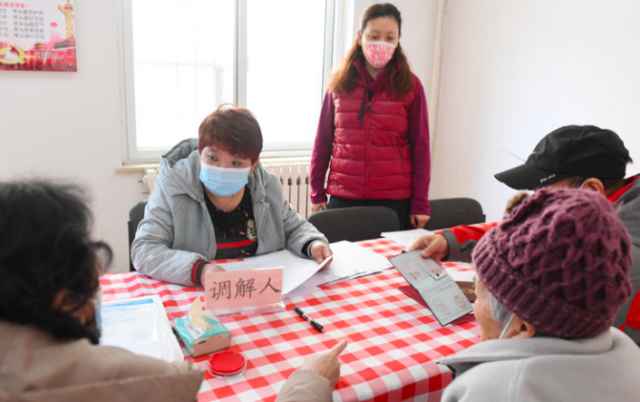 她是“首都最美社工”，也是住民“贴心人”，有老人把家都交给她