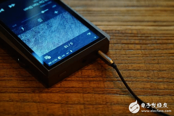 一款戴着舒服的耳机才是对耳朵Say Hello的正确姿势