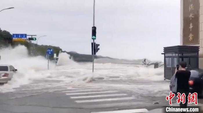 近三年最大钱江潮将至 专家：安详是观潮前提
