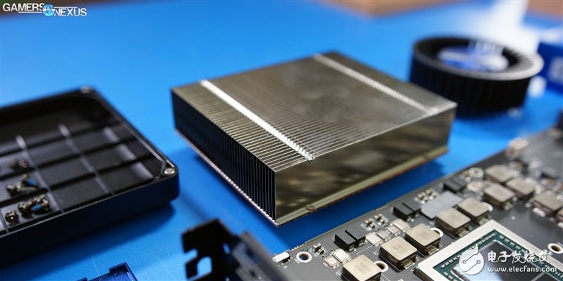 眼红了 竟然有人搞到了两块AMD Vega