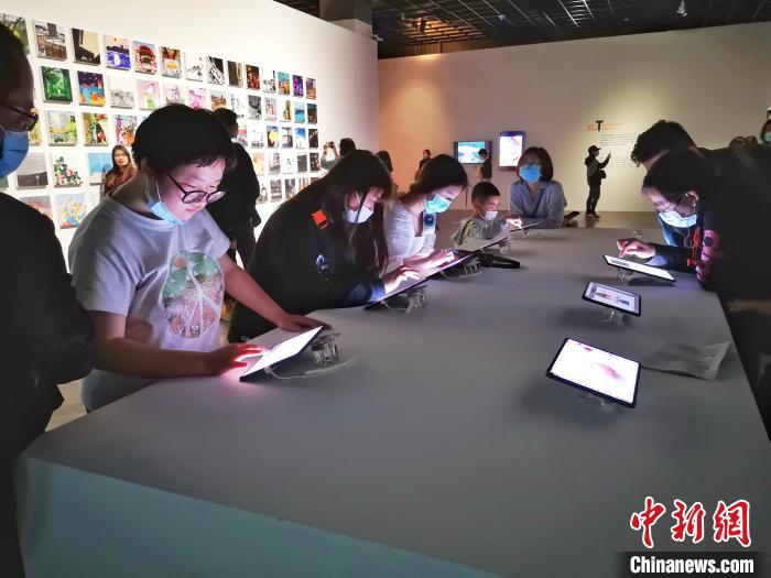 艺术家对话科学家：艺术与科技并差池立 两者永远分不开