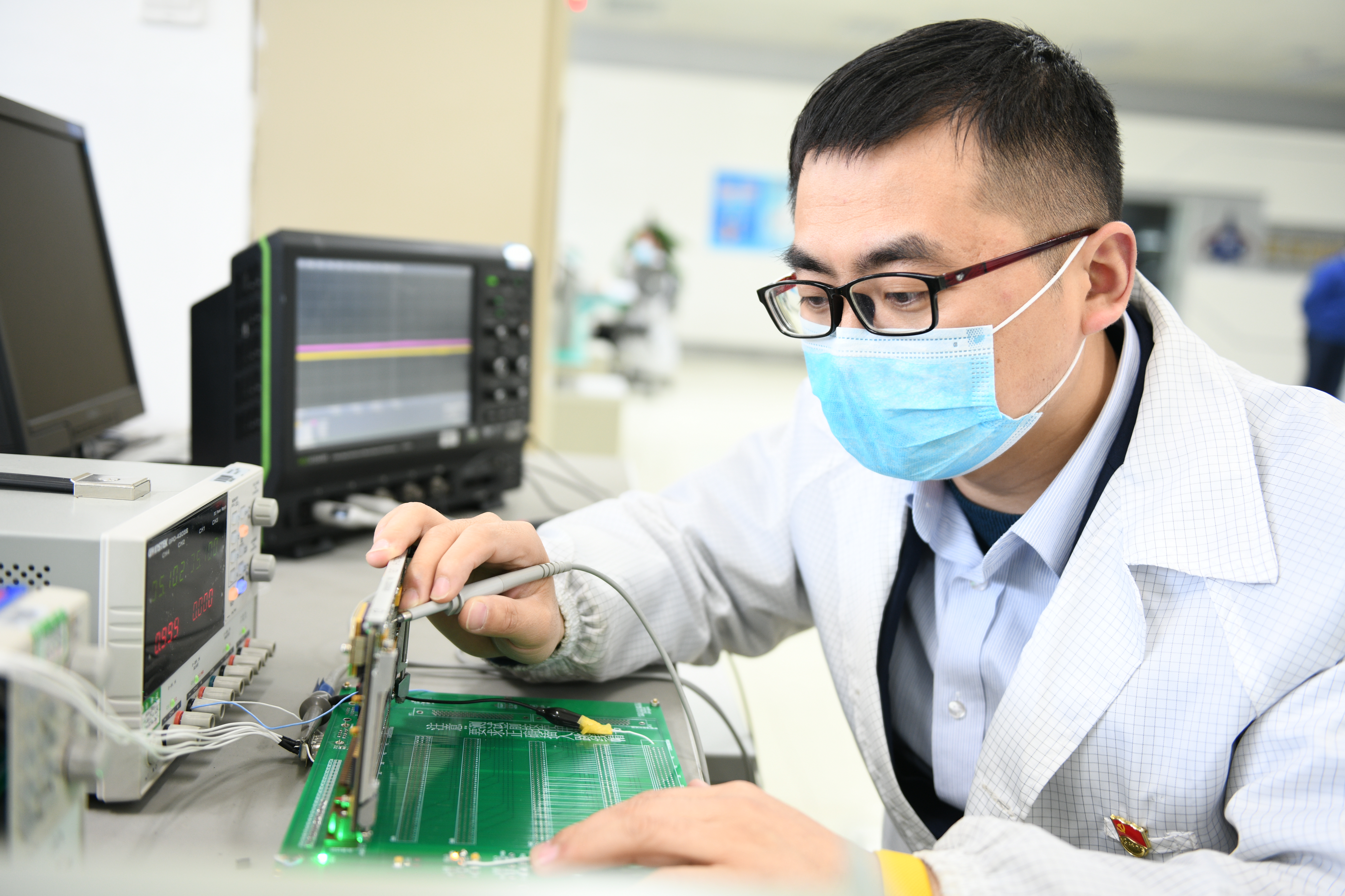 曾垒：用工匠精力铸剑蓝天