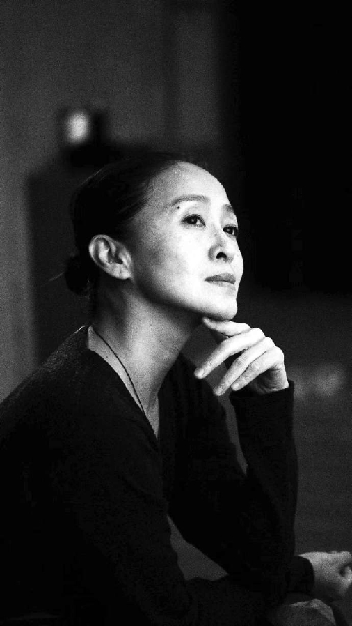 高艳津子: 我对艺术认真，艺术对生命认真