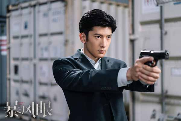 《狂风眼》收视一连破2 冷题材火出圈掀起“国安热”