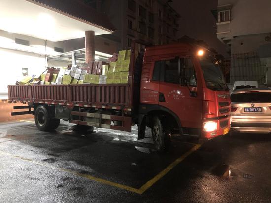 富阳查获本年以来杭州市最大局限专车运输假烟案