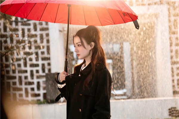 《良辰美景好年华》口碑爆棚 网友点赞：奋进自信是芳华最美的容貌