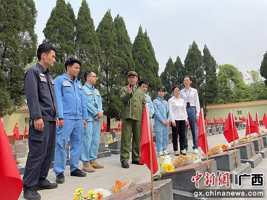 崇左凭祥供电局开展主题团日勾当