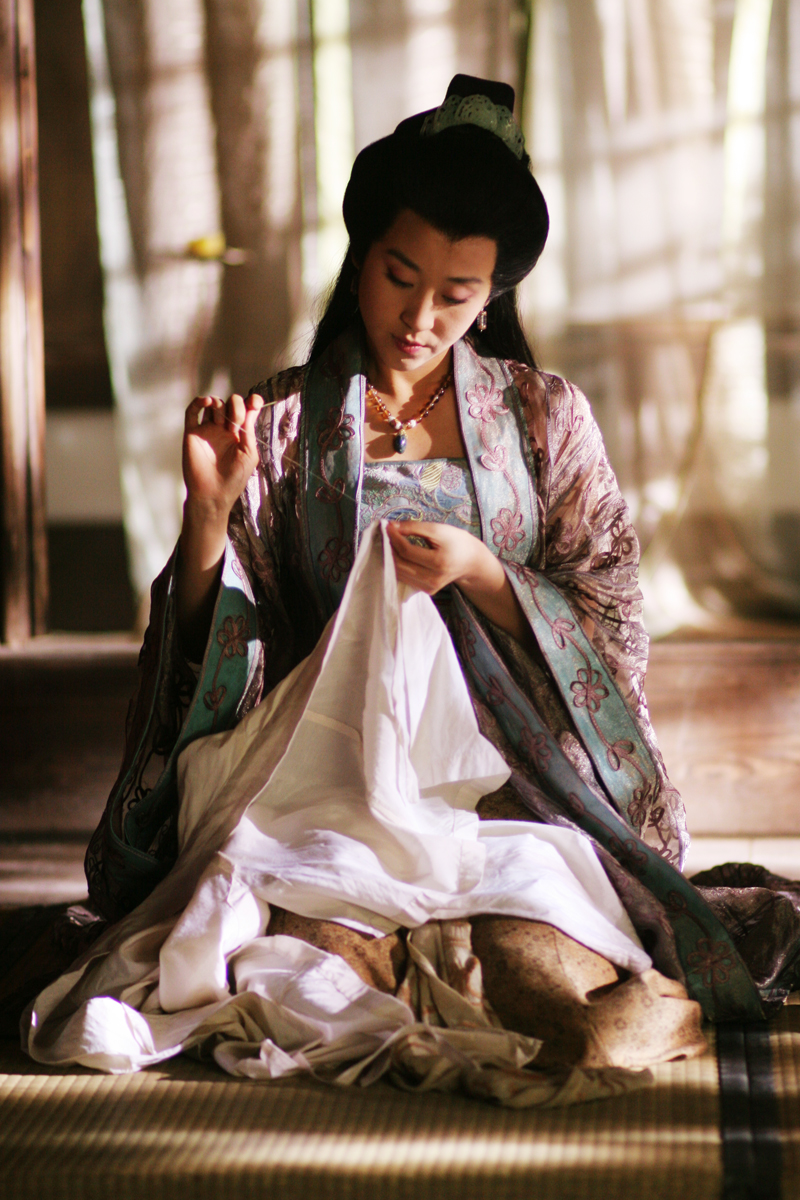 苗圃《骊歌行》热播 从穆桂英到皇后再见演员良心