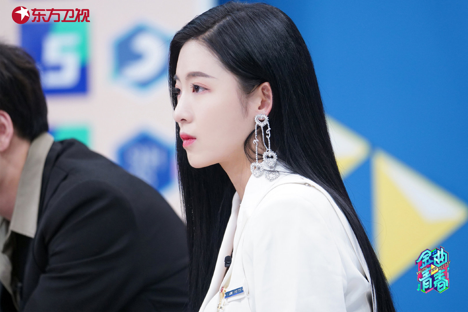 东方卫视《金曲芳华》SNH48袁一琦帅气演绎《每天》