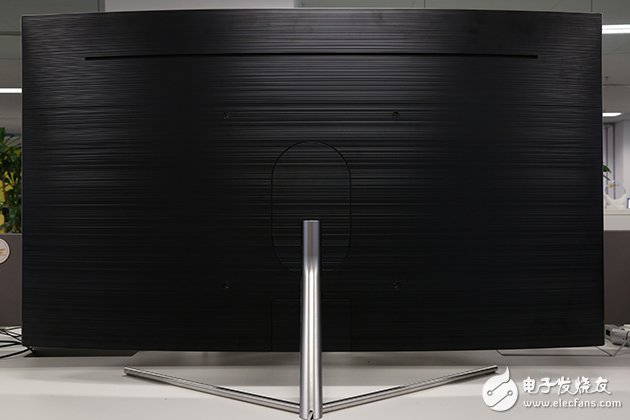 什么是量子点电视？三星QLED量子点电视Q7C评测：能对100% NTSC显色体积还原的电视