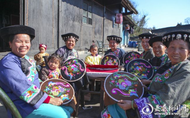 【瞭望武陵山】十八洞村“出山”记