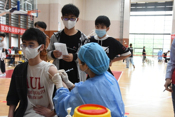 黄山学院14000余名师生员工为防疫孝敬“一臂之力”