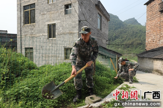 河池金城江区百岁老人唱红歌 忆苦思甜感党恩