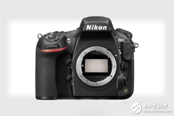 尼康新机D820曝光：翻转屏/双卡槽/4600万像素