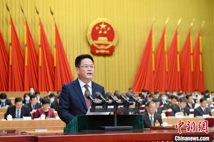 浙江方针五年新增高技术人才100万名以上