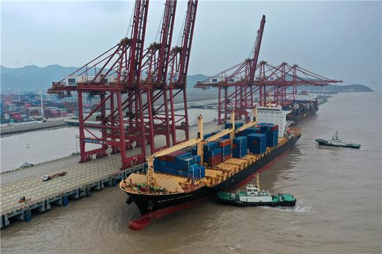 浙江舟山完成口岸货品吞吐量5.71亿吨 同比增长6.62%