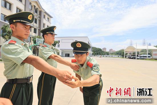 武警浙江总队台州支队开展预提批示士官集训毕业查核