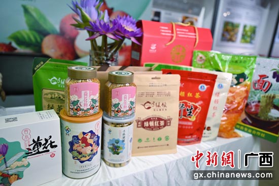 贵港市＂618＂购物节：荷城特产热销全国 线上消费稳中