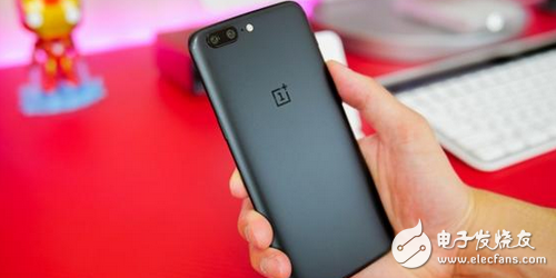 高通骁龙835这锅我不背，一加5/Z17都现货，为啥只有小米6需要抢