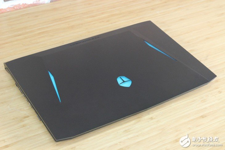 雷神911SE游戏本怎么样？雷神911SE评测：超值的电竞选择