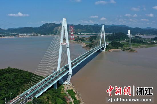 浙江舟山桃夭门大桥全面“调养美容” 估量10月底落成