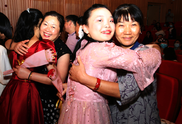 艺术颂师恩 献礼西席节