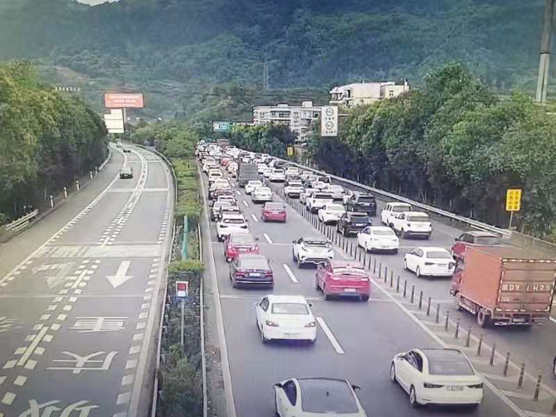 端午假期高速难免费 重庆高速估量总车流量达358万辆次