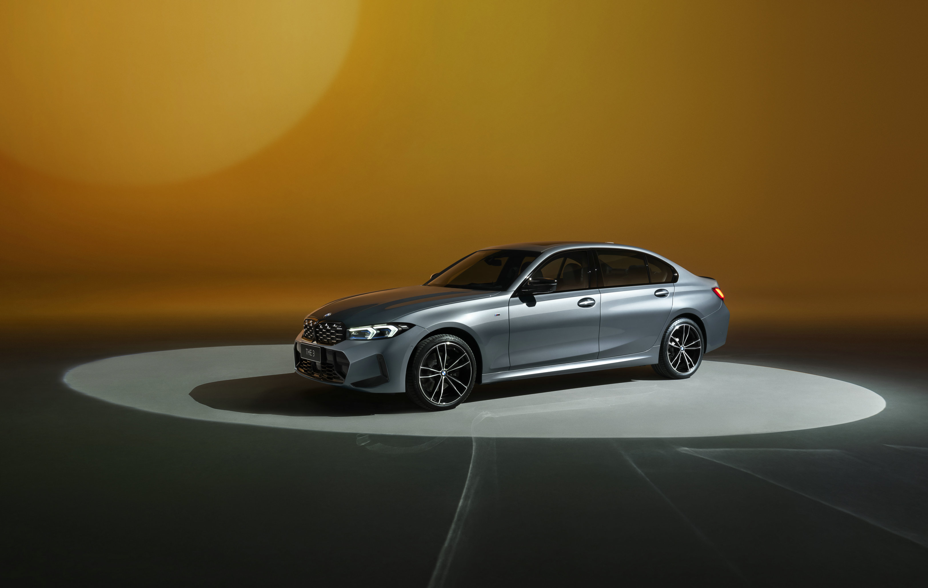 M车型双箭齐发，新BMW 3系焕新上市